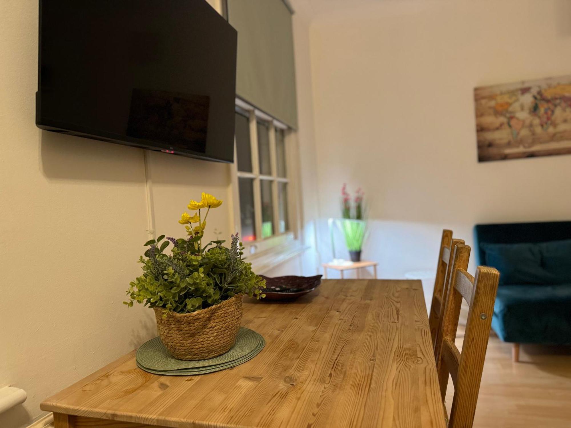 Prime Location Apartamento In Camden Town ลอนดอน ภายนอก รูปภาพ